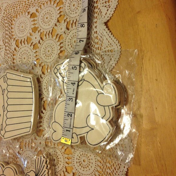 Thin Cut Outs - 53 pieces - Class crafts projects, art, teacher resources - Picture 8 of 9